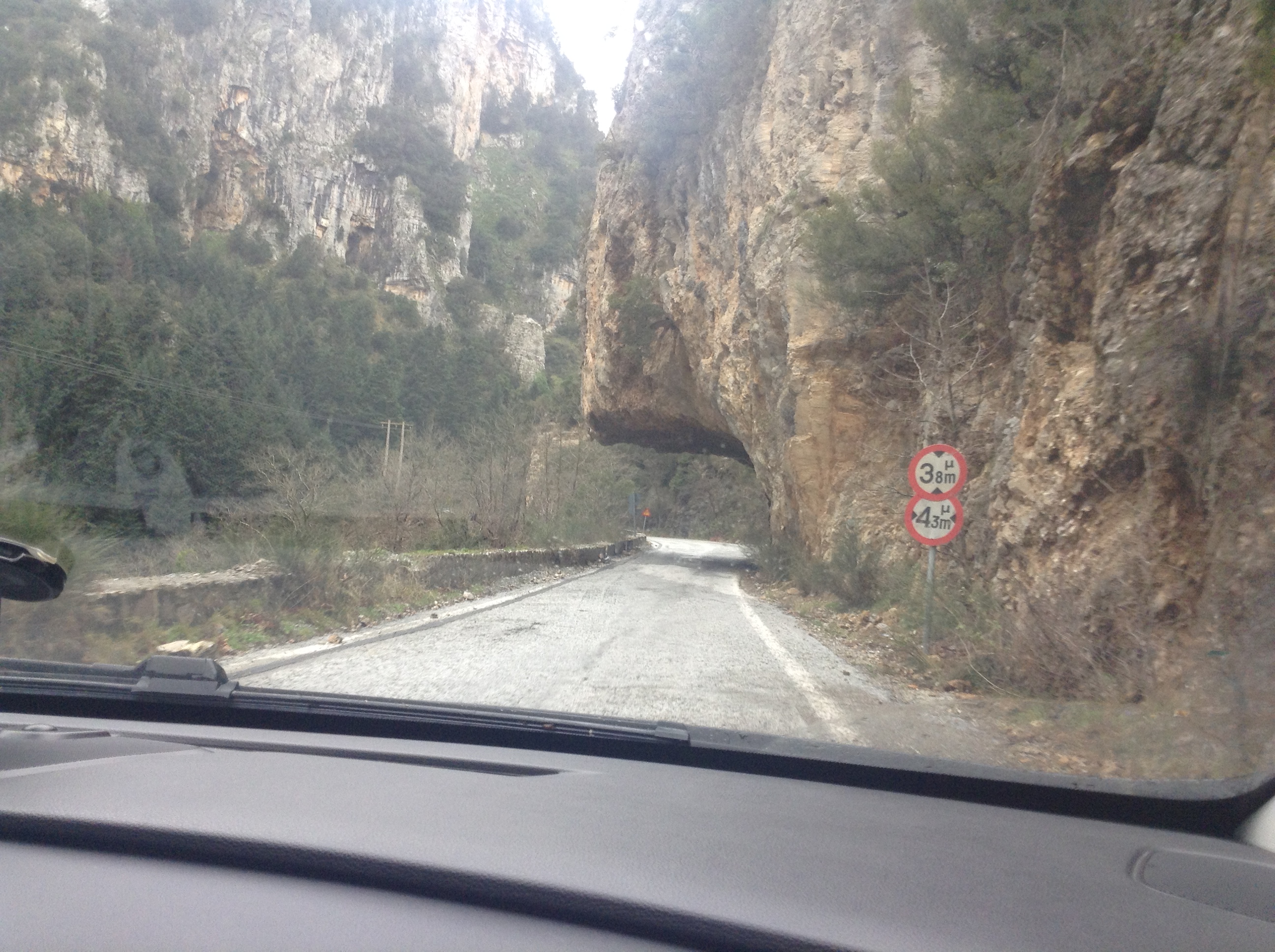 The road from Sparti to Kalamata